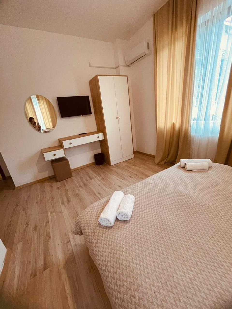 Myfamily Hotel Tbilisi Bagian luar foto