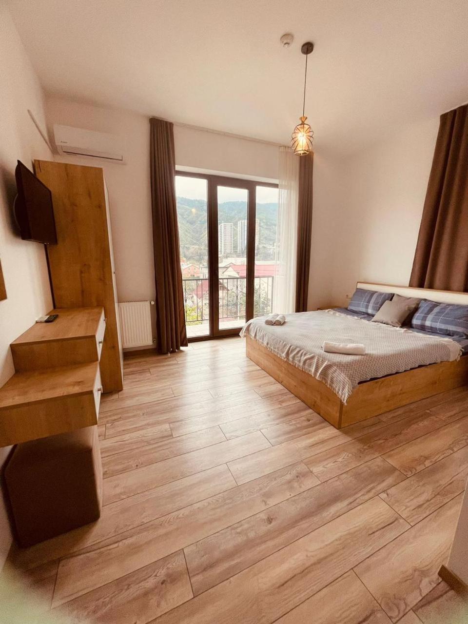 Myfamily Hotel Tbilisi Bagian luar foto