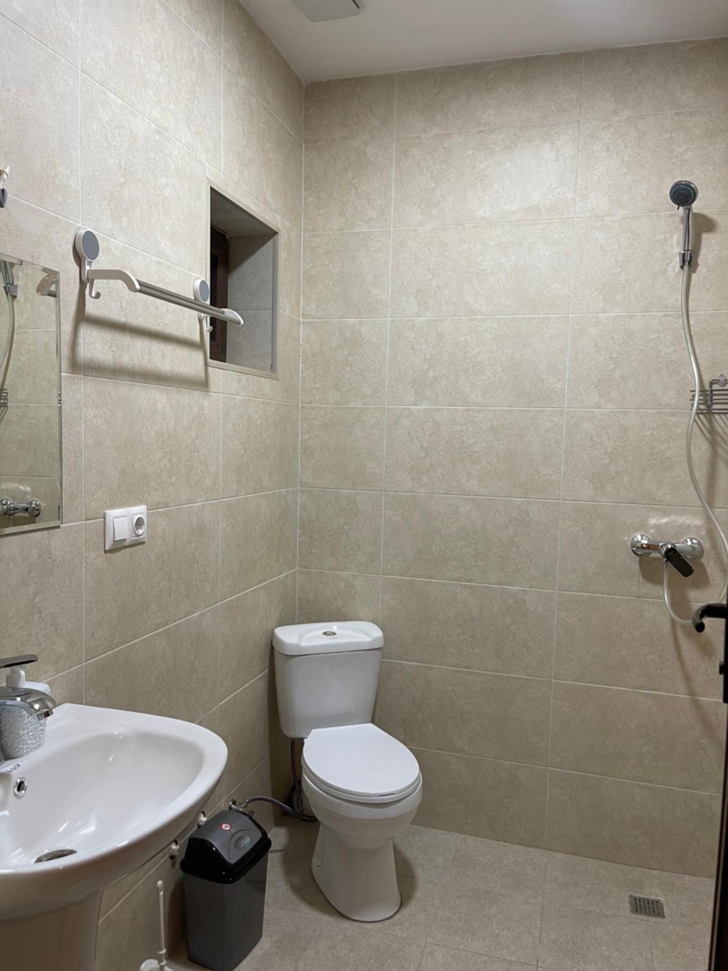 Myfamily Hotel Tbilisi Bagian luar foto